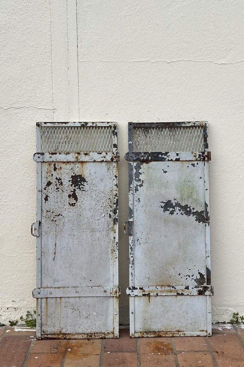 Industrial Design: Rare Double Studded Cast Iron Security Door For Premises Windows -photo-1