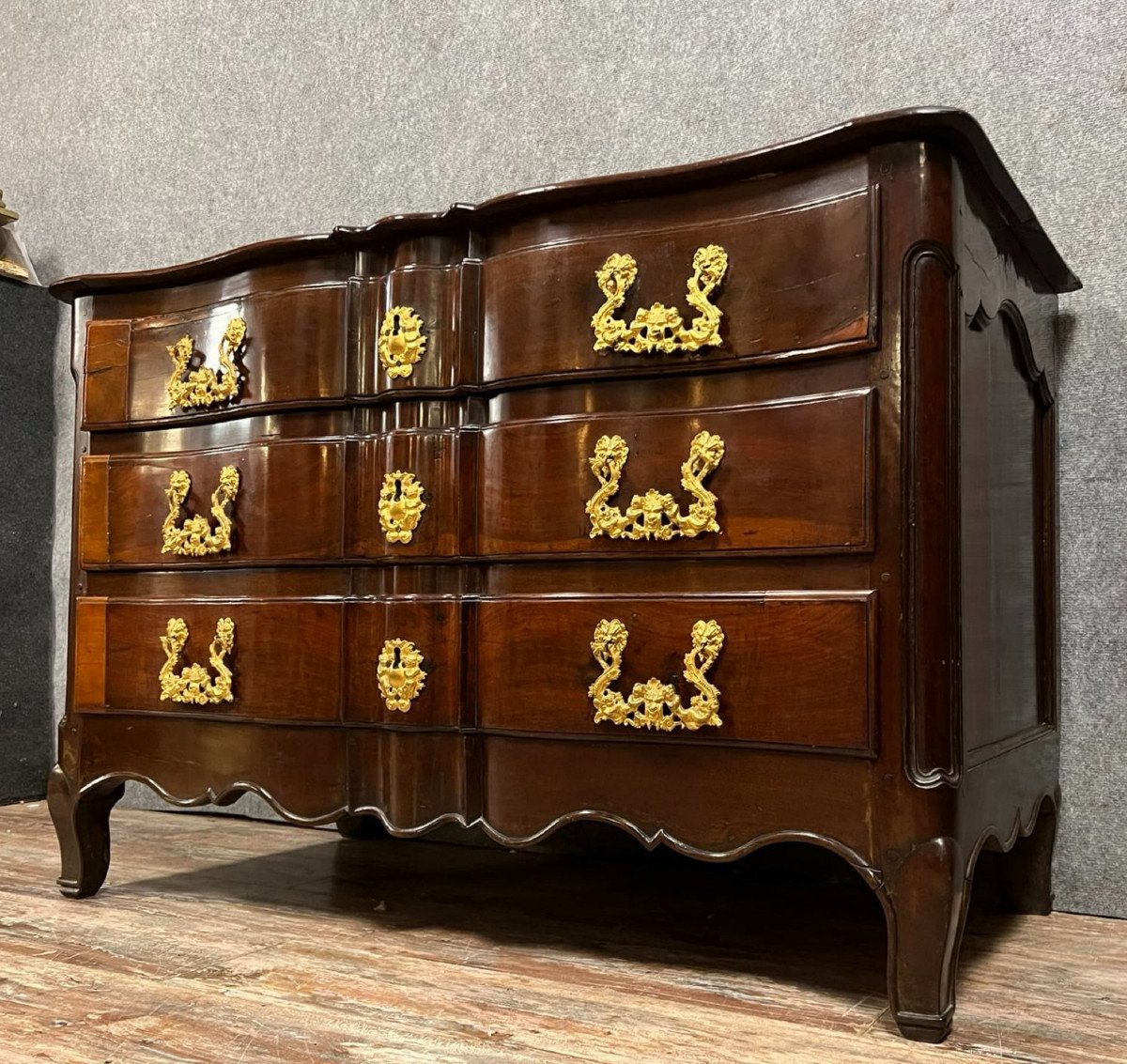 Louis XV Period Crossbow Commode In Walnut -photo-3