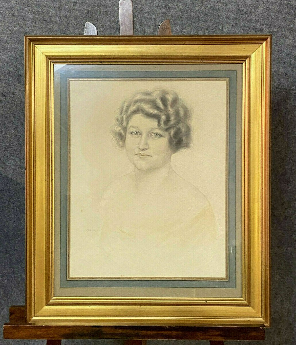 Gaston De Cirmeuse (1886-1963) : Portrait De Jeune Femme Au Fusain 