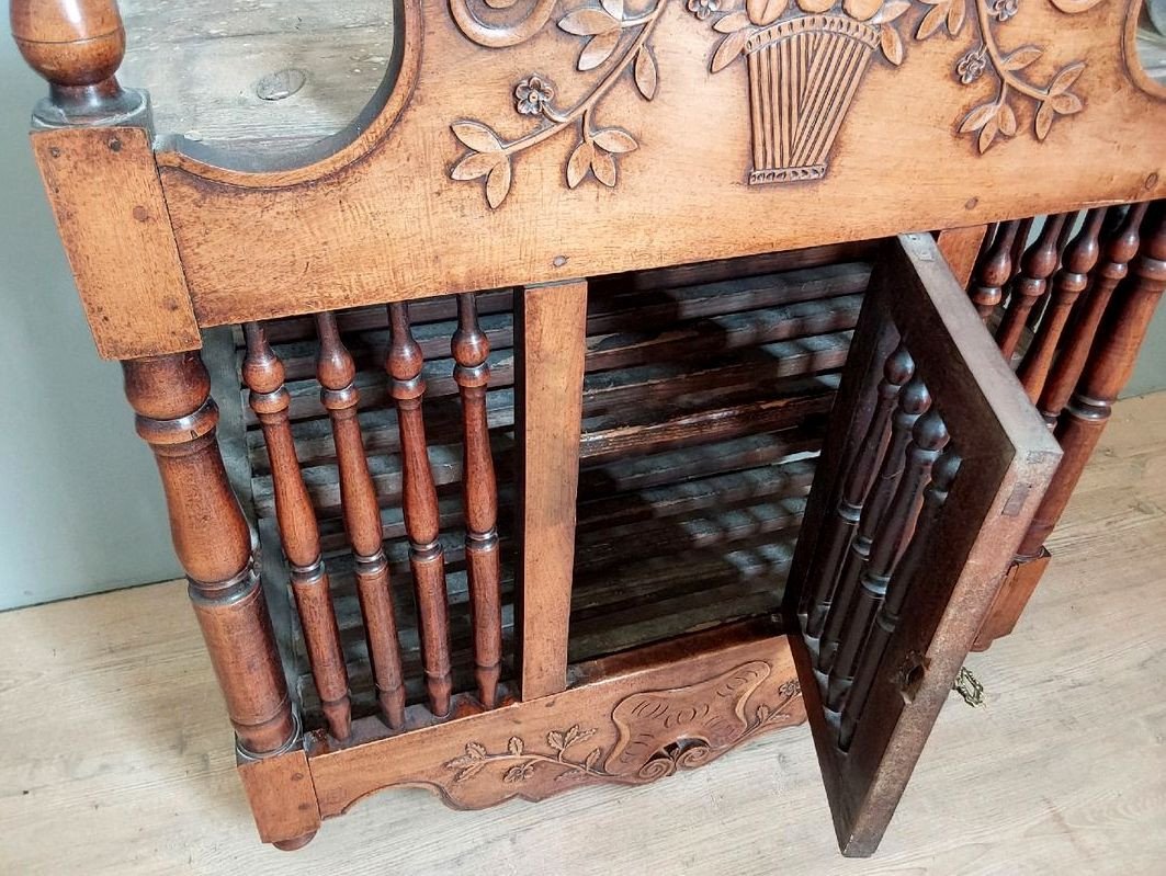 Louis XV Period Provencal Panetière In Carved Walnut -photo-4