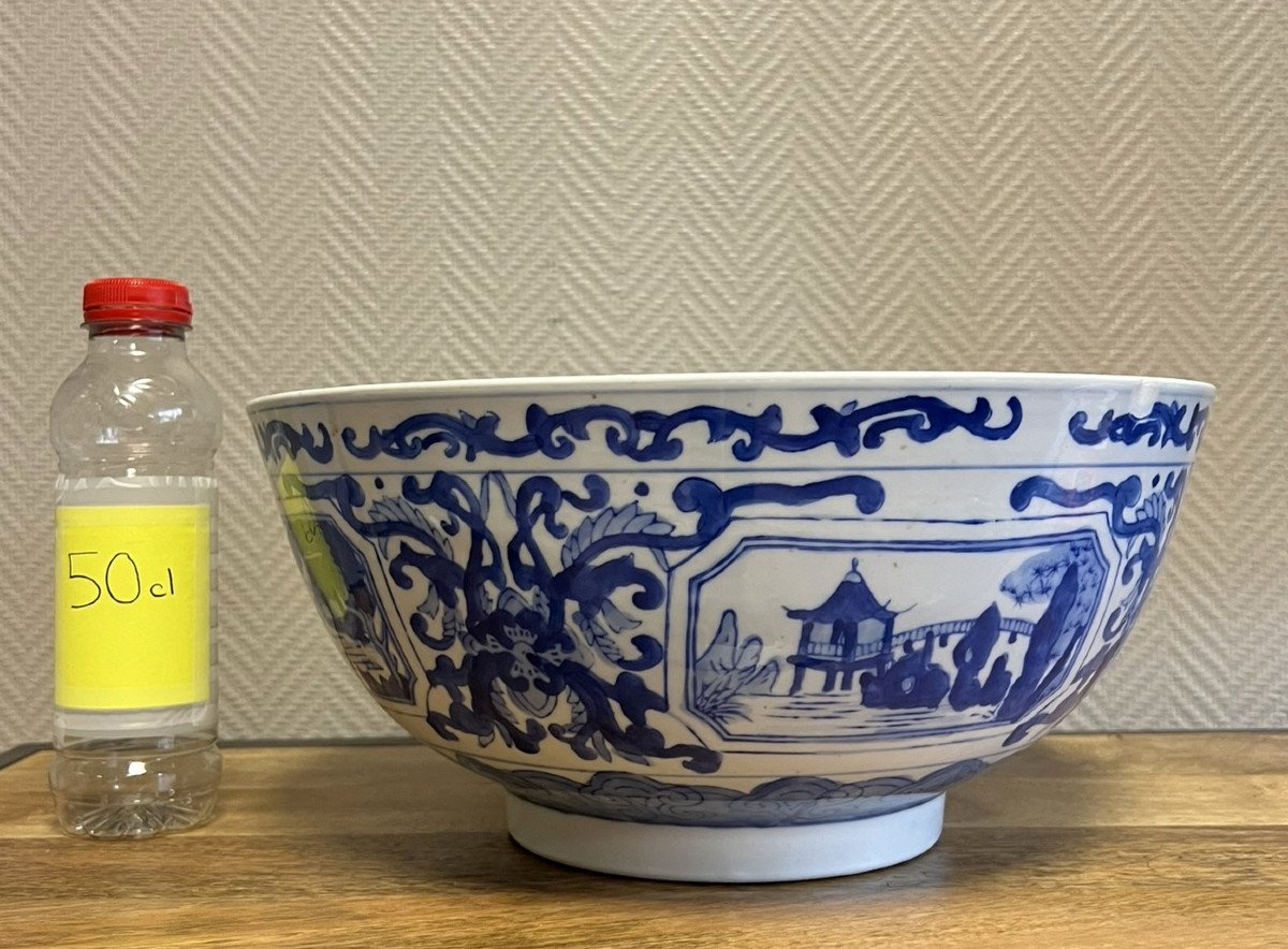 Very Large Kraak Type Blue And White Chinese Porcelain Bowl With Figurative Panels-photo-5