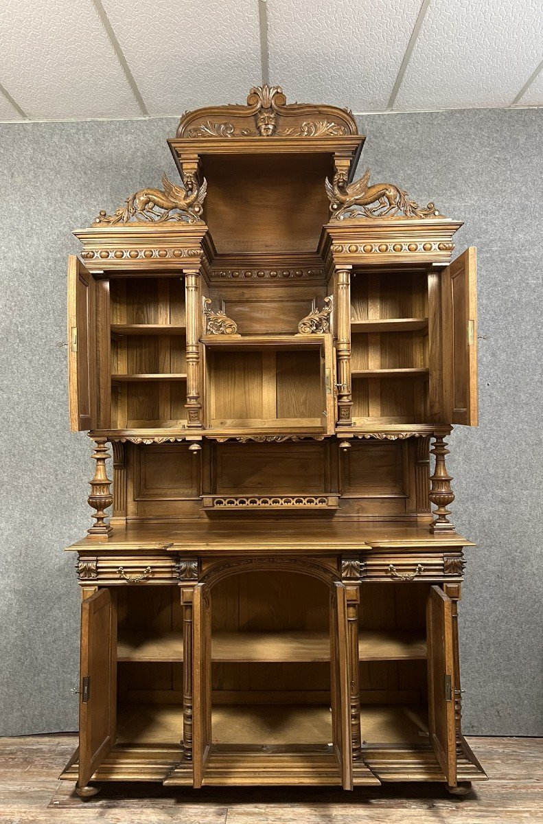 Renaissance Style Two-body Buffet In Solid Walnut -photo-5