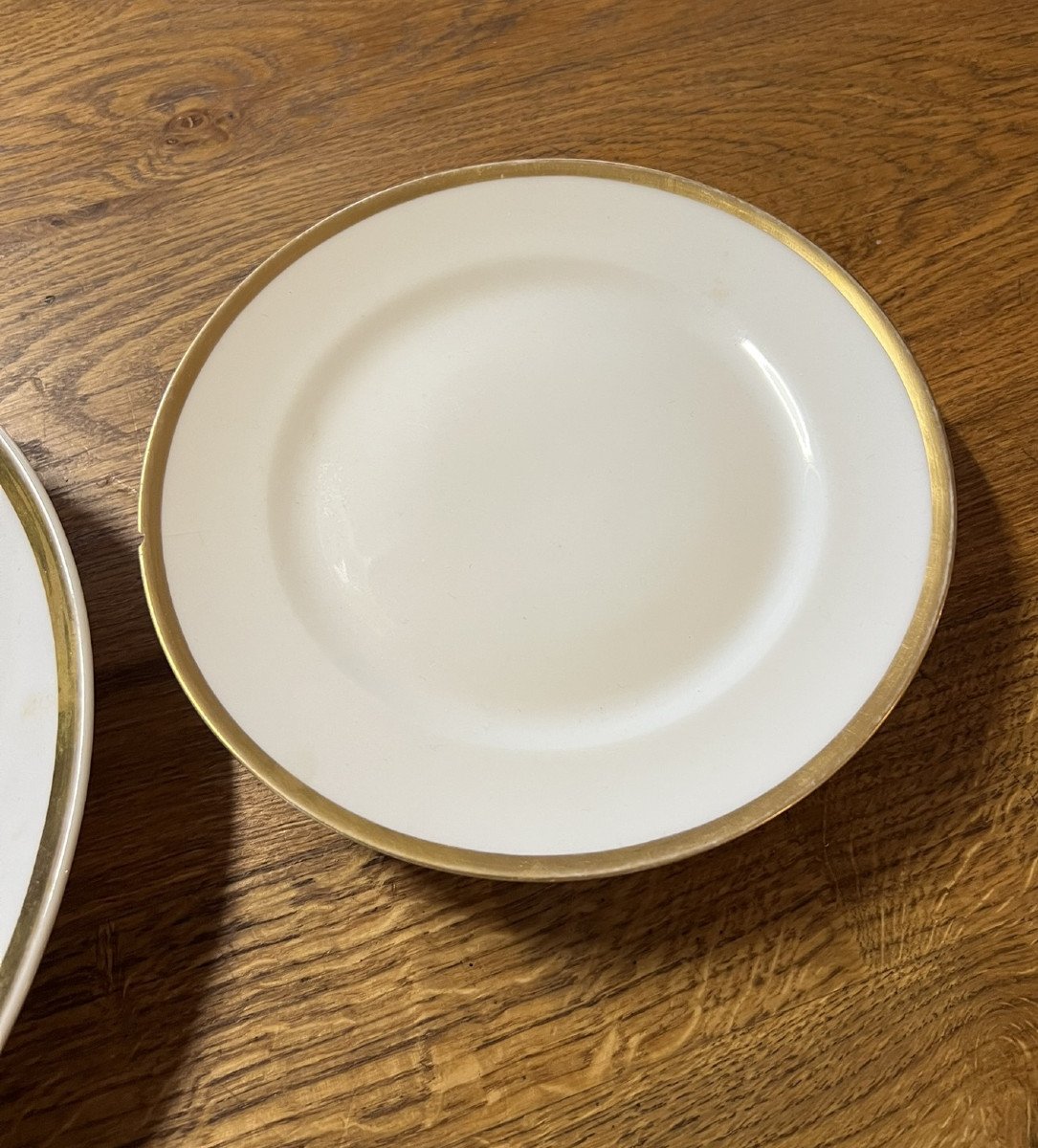 Paris Porcelain: 2 Large Dishes With Gilding Highlights -photo-4