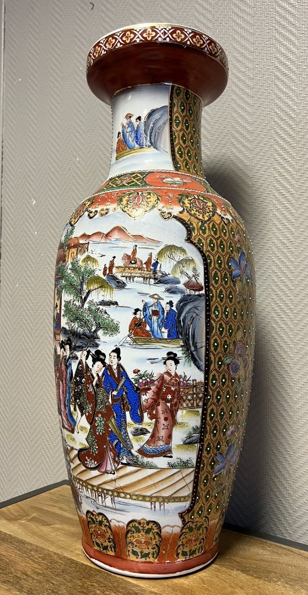 Asia 20th: Large Porcelain Vase -photo-2
