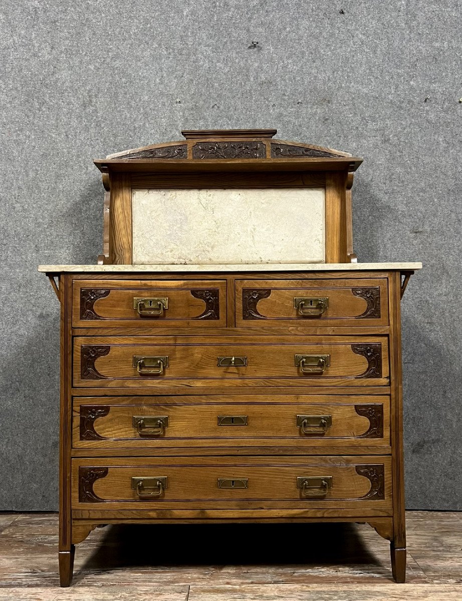 Dans l'Esprit De l'école De Nancy: Commode époque Art Nouveau En Chêne  
