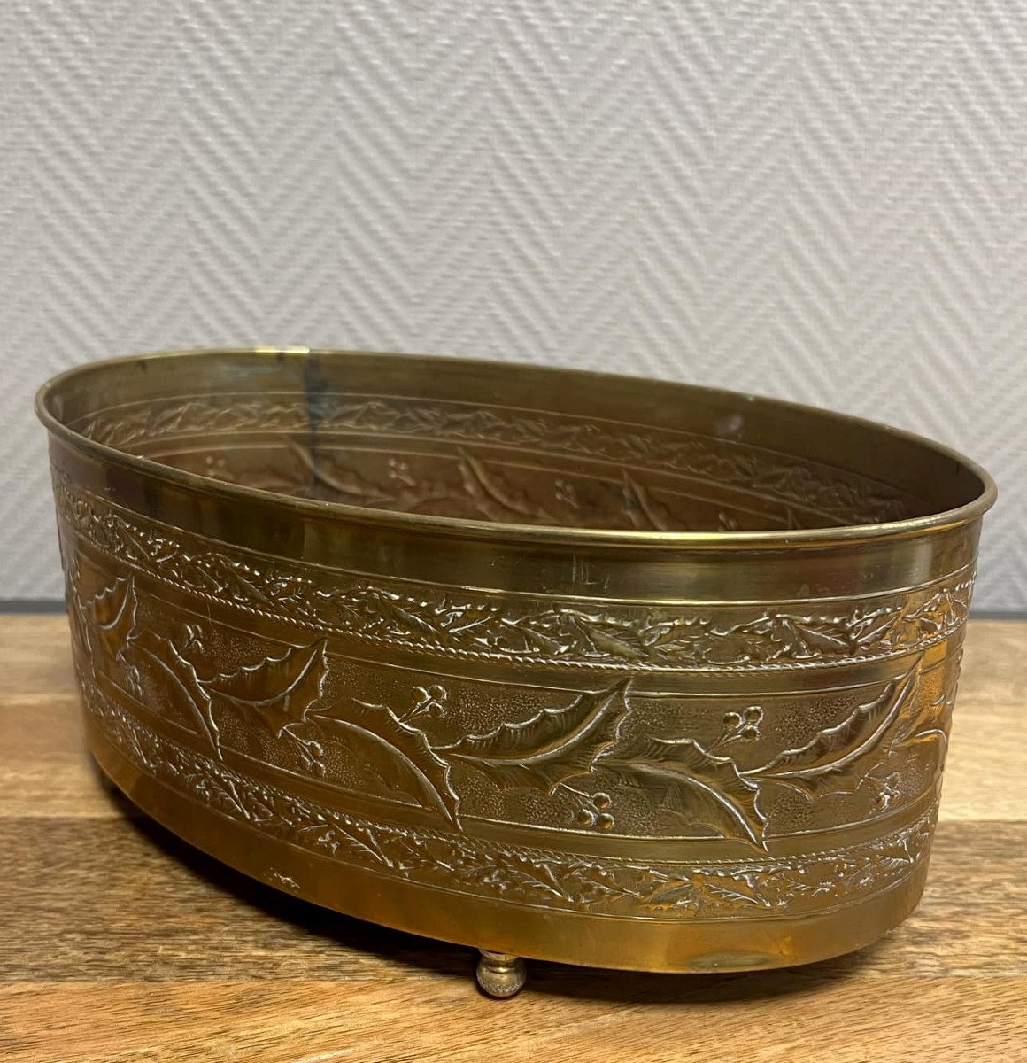 Art Nouveau Period Planter In Embossed Copper -photo-5