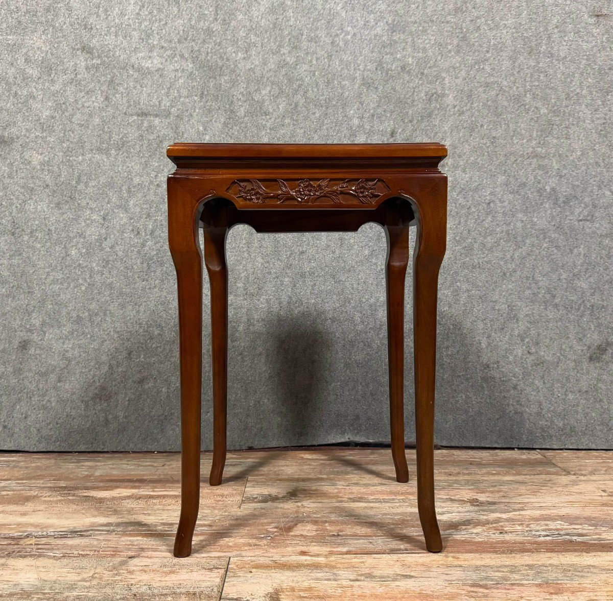 China 20th Century: Mahogany And Burl Stool Circa 1950-photo-1
