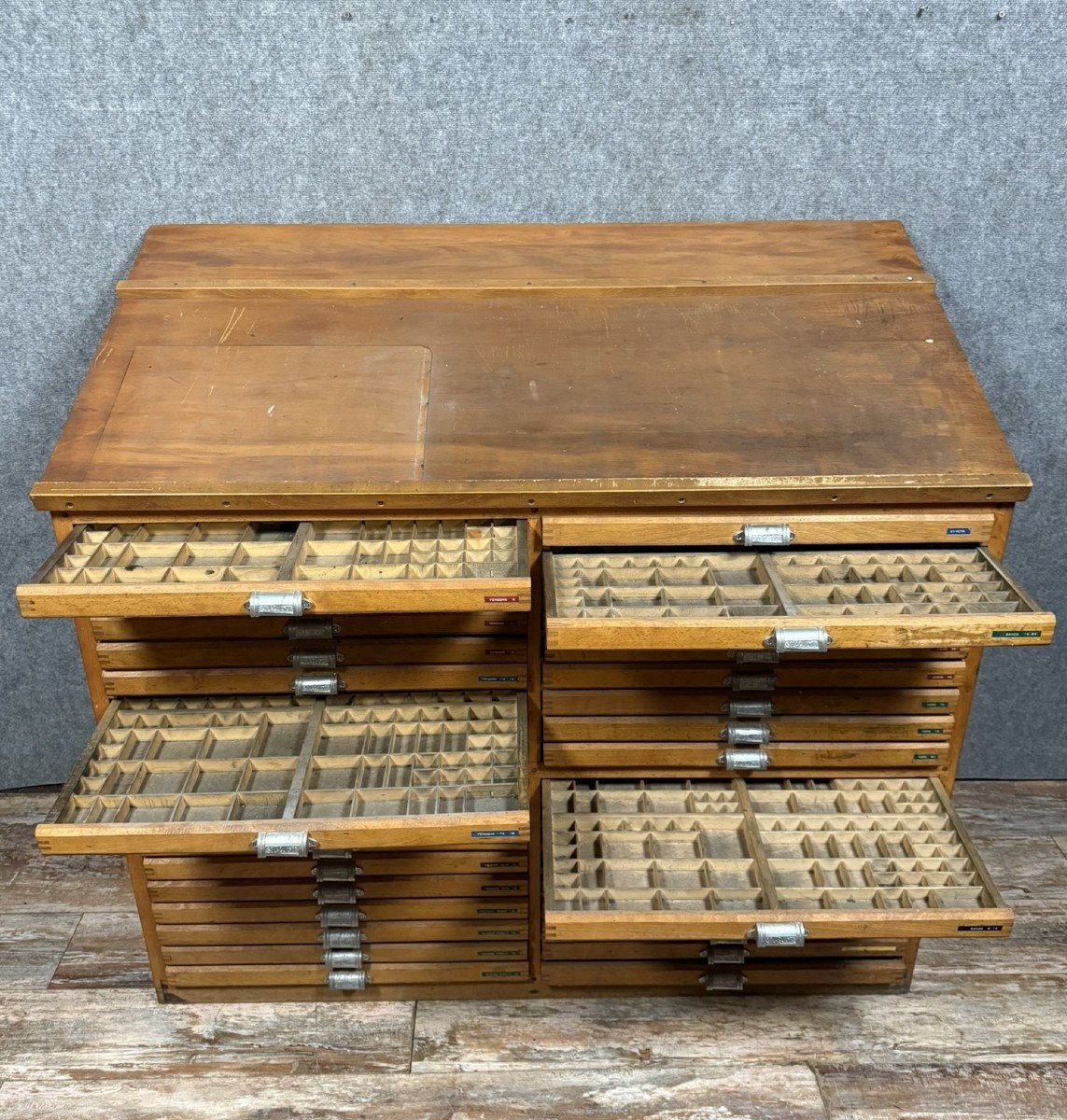 Napoleon III Period Trade Furniture In Solid Wood From The Solag Brand In Lyon  -photo-4