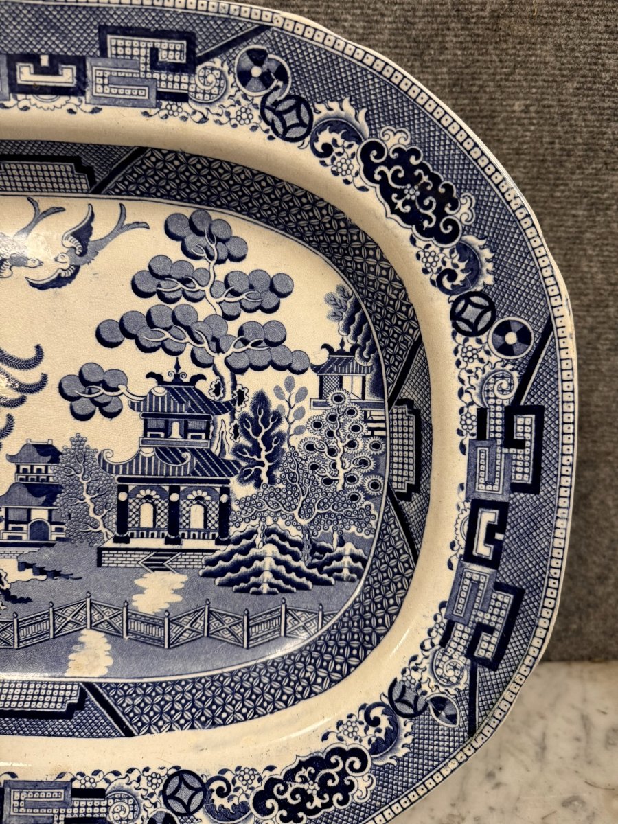 England, 19th Century: Large Blue And White Earthenware Dish With A Chinese Scene-photo-3