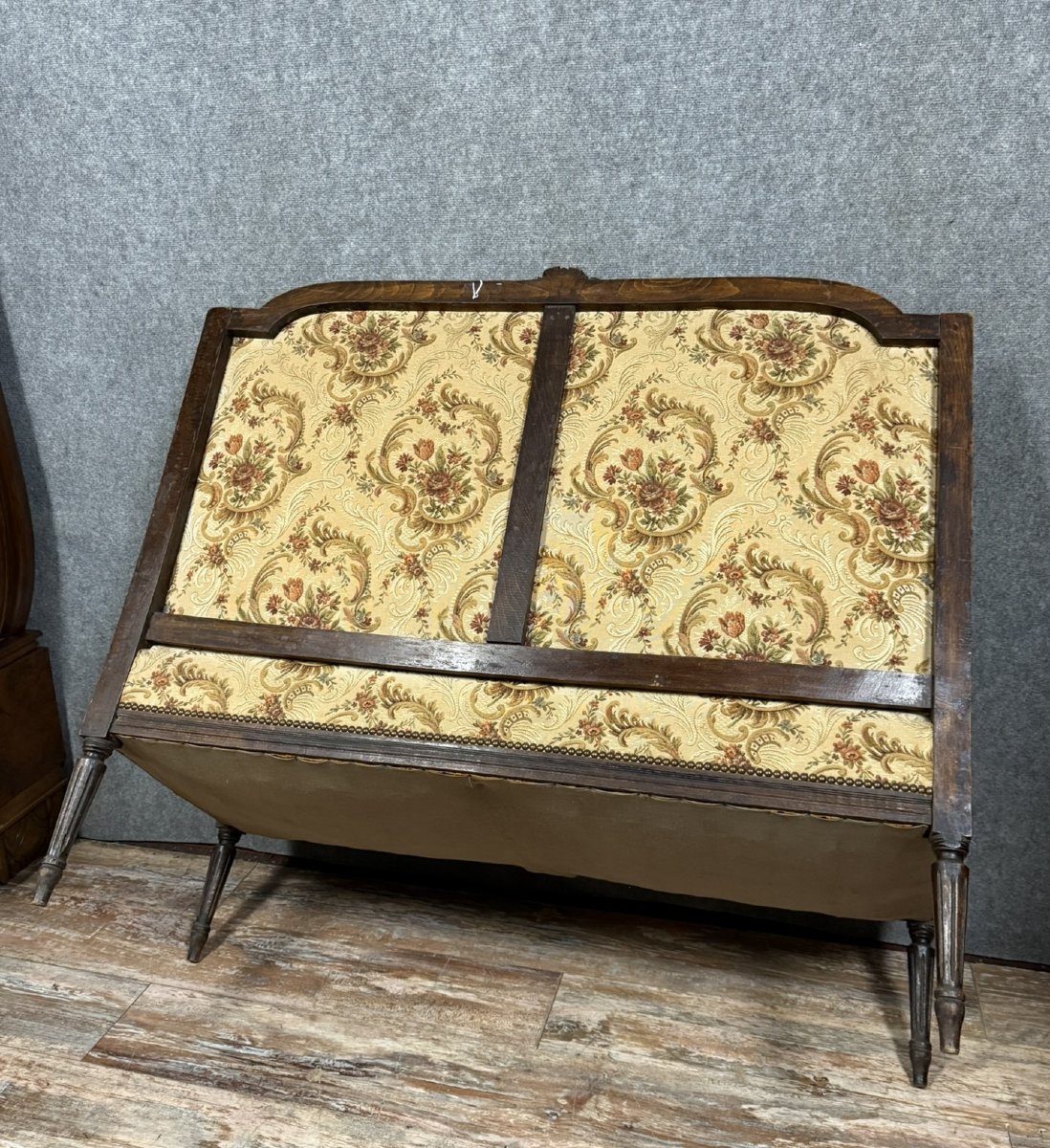 Louis XVI Style Wingback Bench In Carved Wood -photo-5