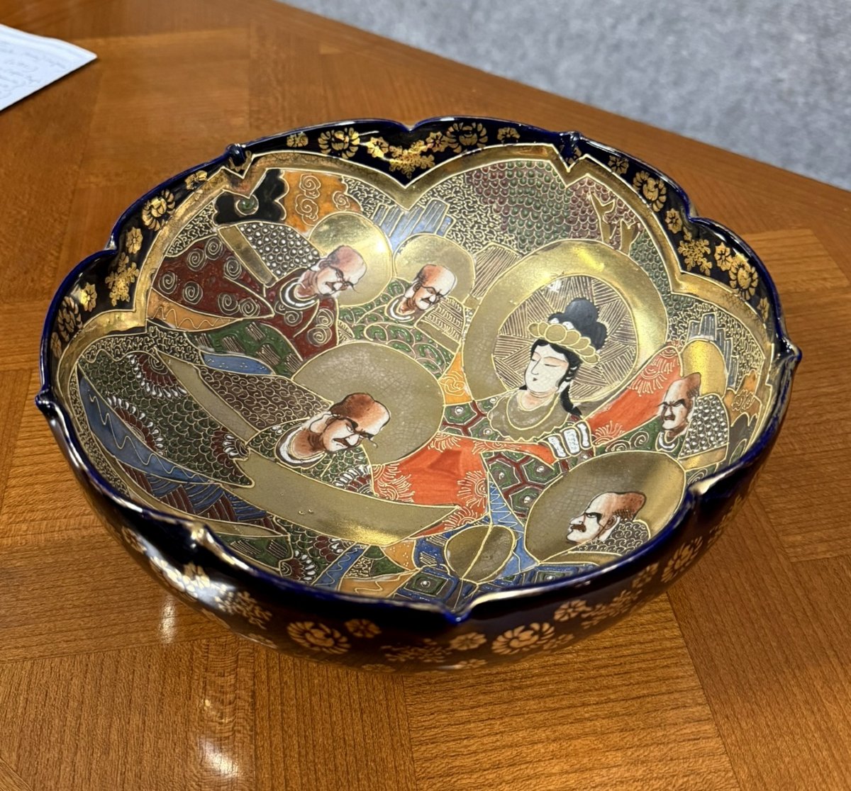 Asia Circa 1900: Large Satsuma Porcelain Centerpiece Bowl  -photo-3
