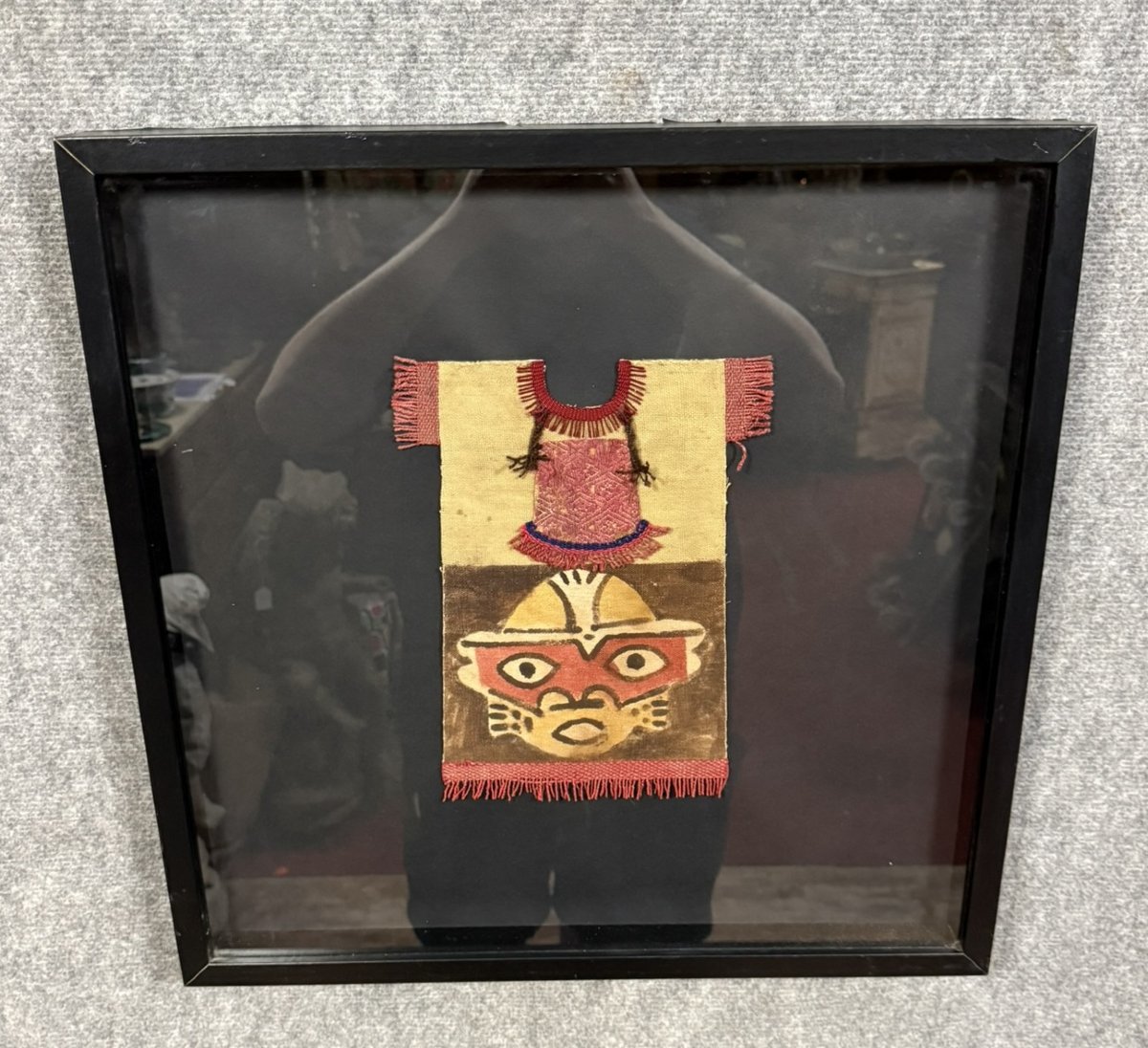 Peru Inca Culture: Fragment Of Fabric Representing A Ritual Costume -photo-1