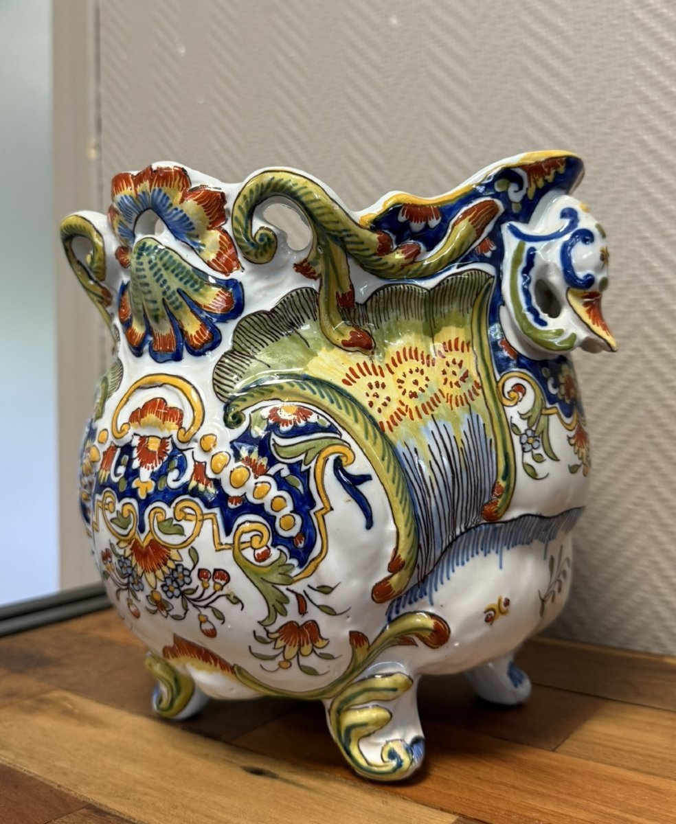 Rouen : Important Cache Pot En Faience-photo-3