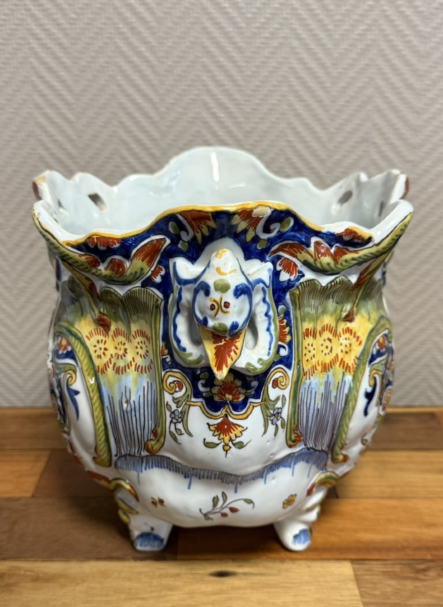 Rouen : Important Cache Pot En Faience-photo-4