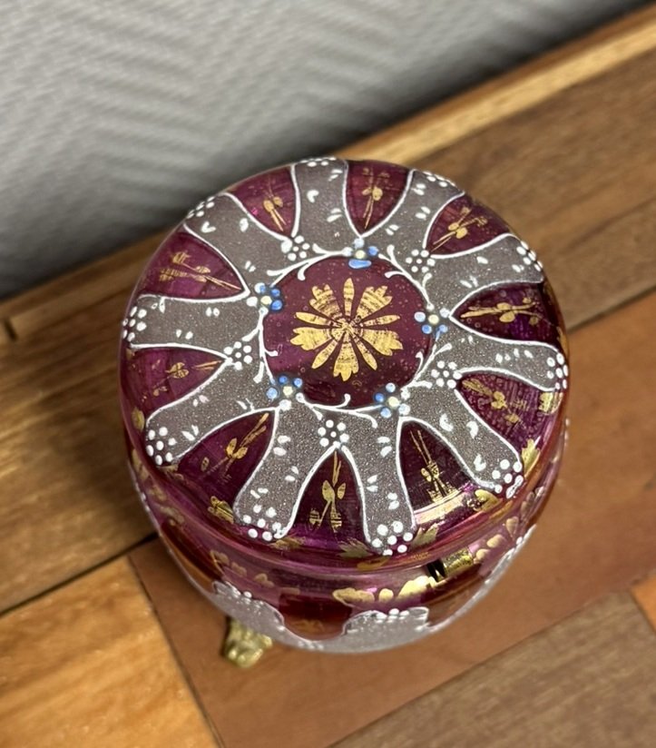 Red Enamelled Glass Candy Box Or Jewelry Box From The Art Nouveau Period -photo-5