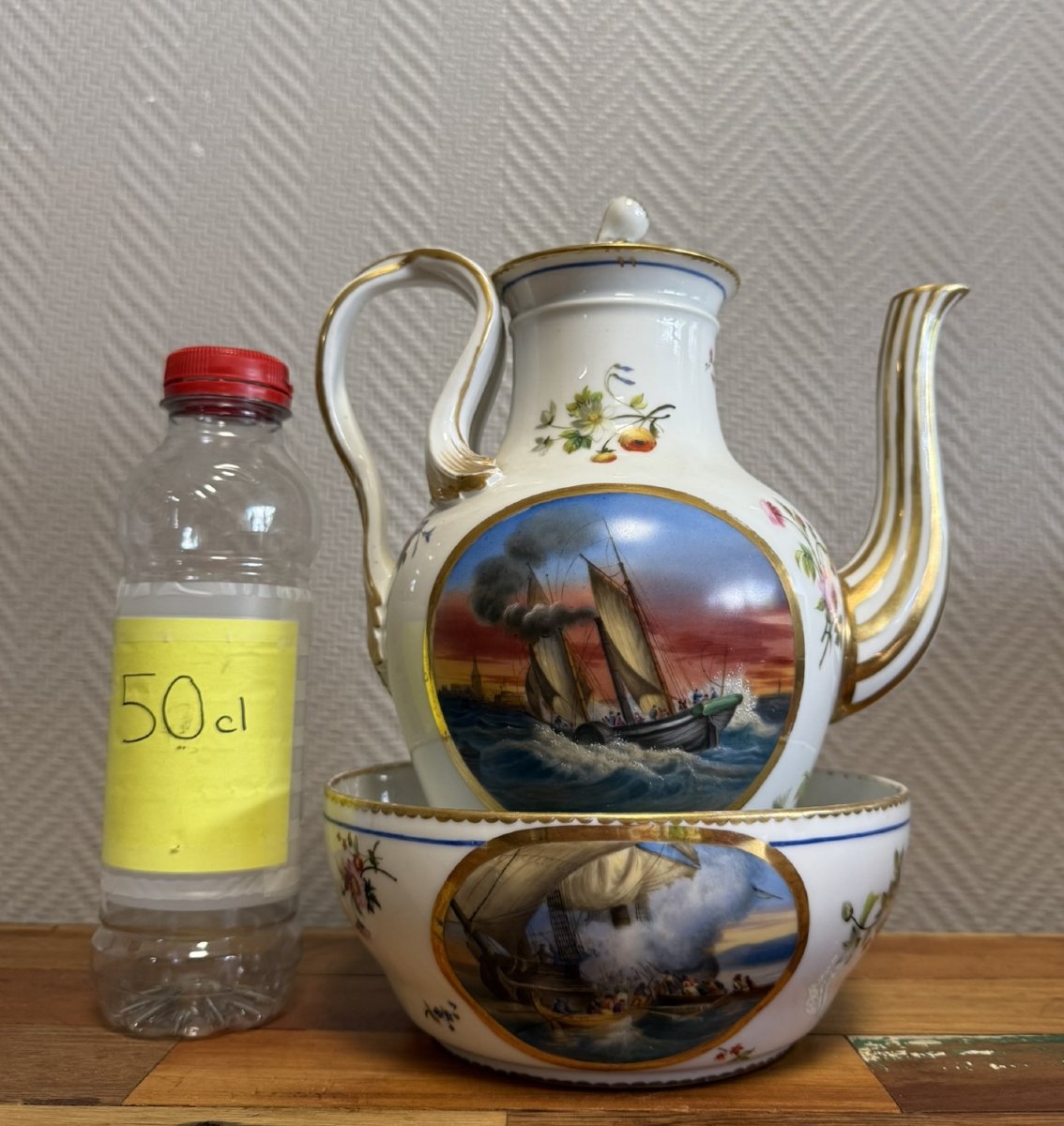 Cafetiére Et Son Bol Epoque Empire En Porcelaine De Paris -photo-4