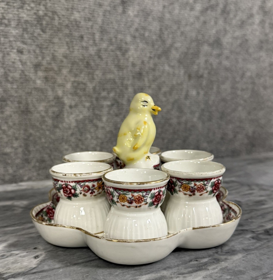 Oeufrier Ou Porte Oeufs Ou Présentoir Pour Oeuf à La Coque 