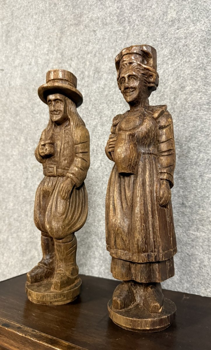 Sculptures en bois figurant un couple de Bretons-photo-2