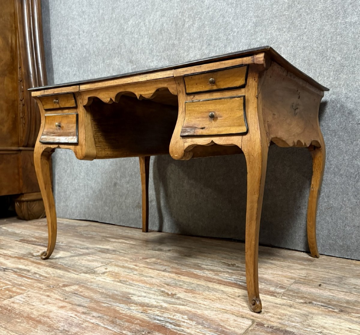 Louis XV Period Curved Desk In Walnut Stamped Hache-photo-3