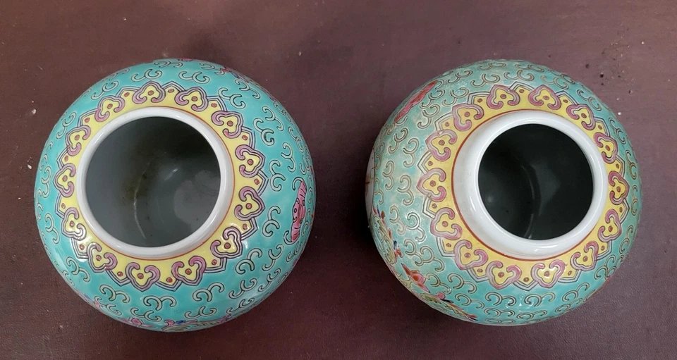 Asie XXeme : deux vases boules en porcelaine-photo-3