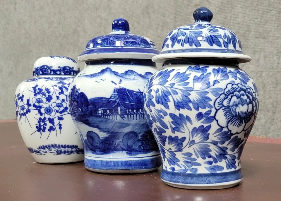 Asia 20th Century: Two Covered Vases And A Porcelain Ginger Jar-photo-3