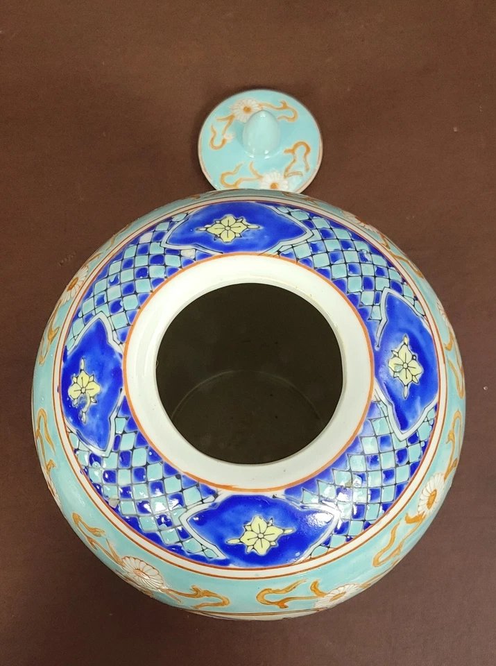 Asie XXeme :  très grand pot couvert en porcelaine-photo-3