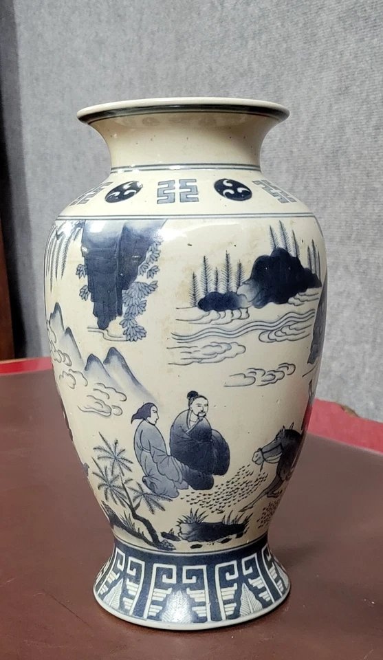 Asia 20th Century: Large Porcelain Vase-photo-2