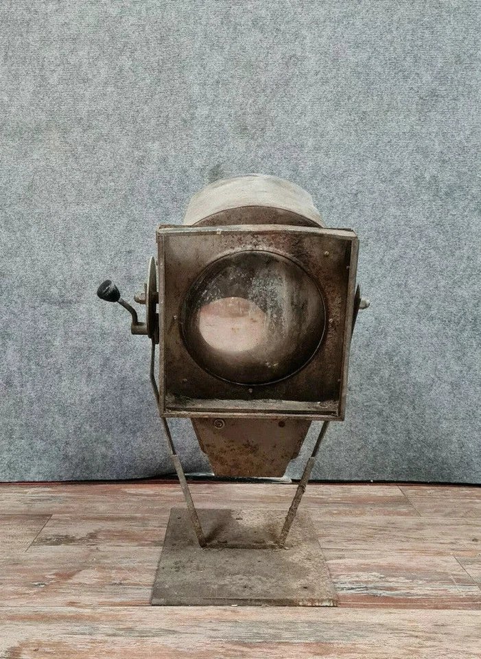 Design industriel: projecteur de théâtre marque Clemancon Paris vers 1930-photo-1