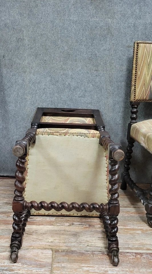 Suite de 4 chaises style Louis XIII en chene vers 1850-photo-3