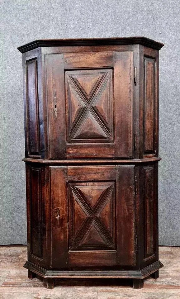 Rustic Louis XIII Style Corner Cupboard In Solid Oak Circa 1800-photo-1