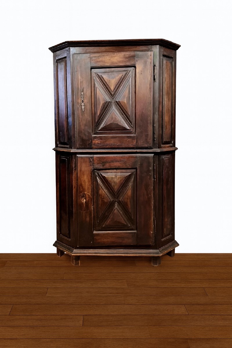 Rustic Louis XIII Style Corner Cupboard In Solid Oak Circa 1800