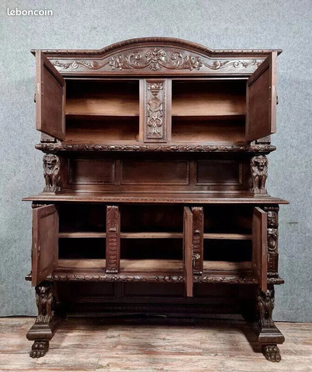 Buffet deux corps style Renaissance en noyer massif -photo-3