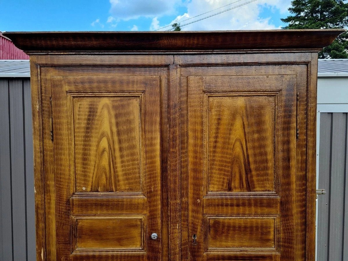 18th Century Franche-comté Wardrobe, Lacquered In Faux Wood -photo-2