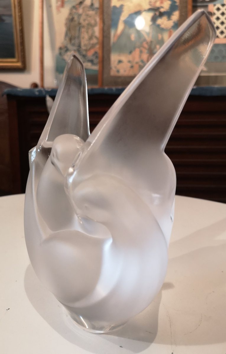 Vase pique fleurs "Sylvie" aux colombes en cristal vers 1970 Lalique France  -photo-1