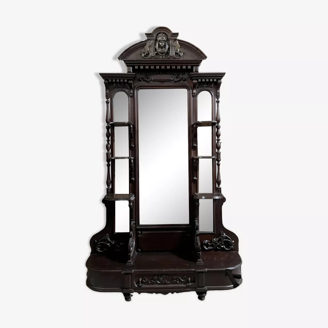 Rare meuble a miroir style Renaissance en noyer à patine brune 
