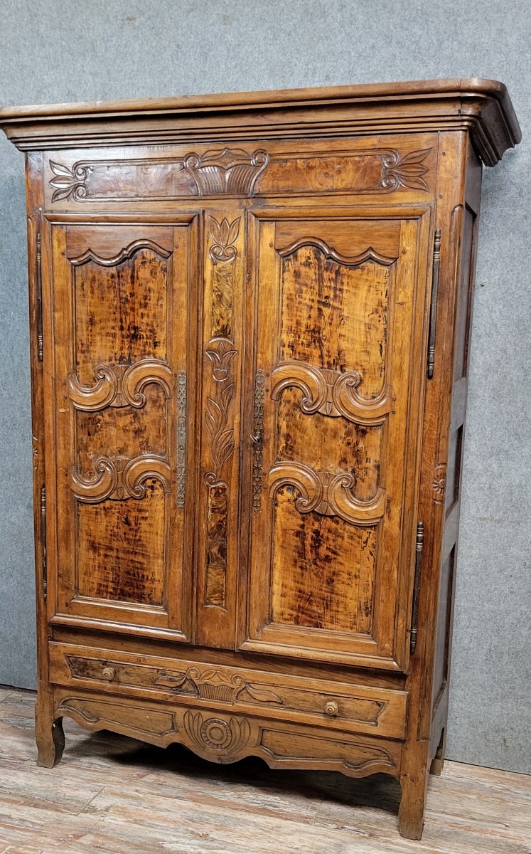 Louis XV Period Bressane Armoire In Walnut And Elm -photo-1
