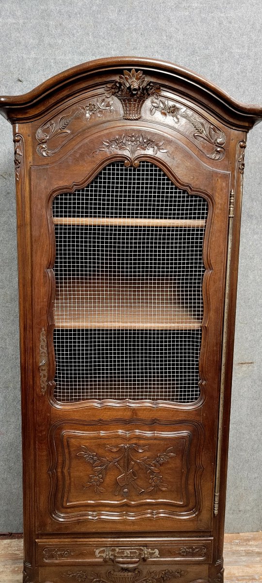 Arlesian Provençal Louis XV Style Display Case In Carved Walnut -photo-3