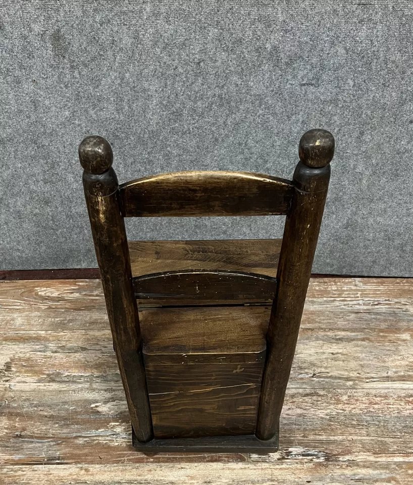 Travail d'art populaire fin XVIIIeme : fauteuil d'enfant dissimulant un coffre sous l'assise-photo-4