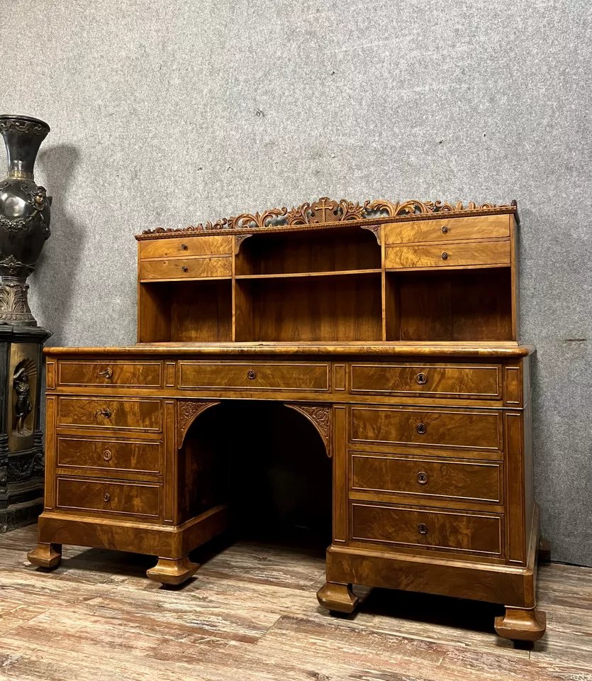Bureau de presbytère époque Charles X en ronce de noyer vers 1820-photo-1