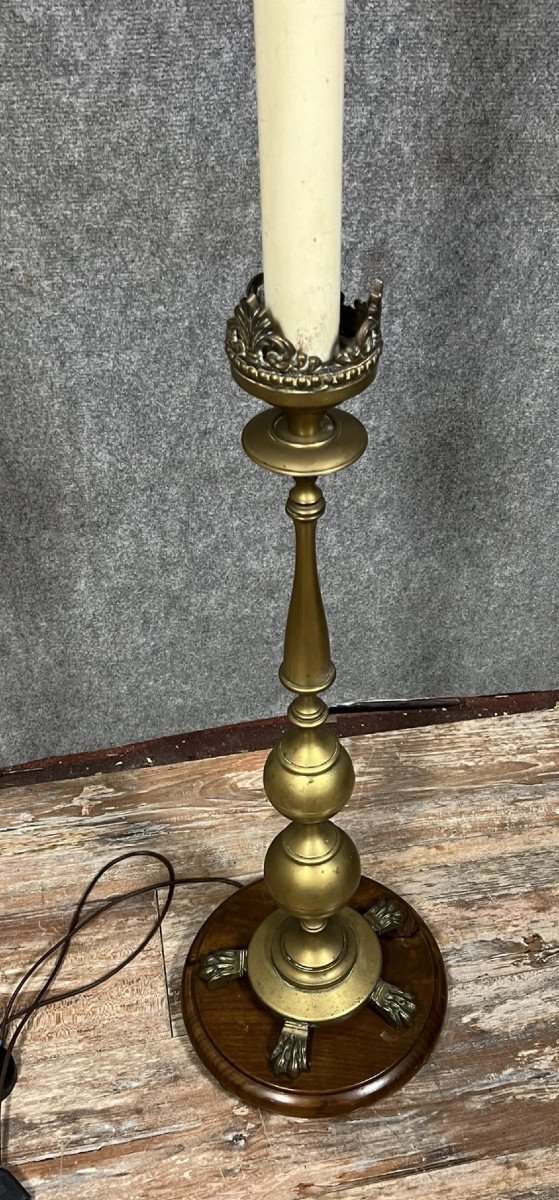 Très grand pique cierge en bronze doré monté en lampe -photo-1