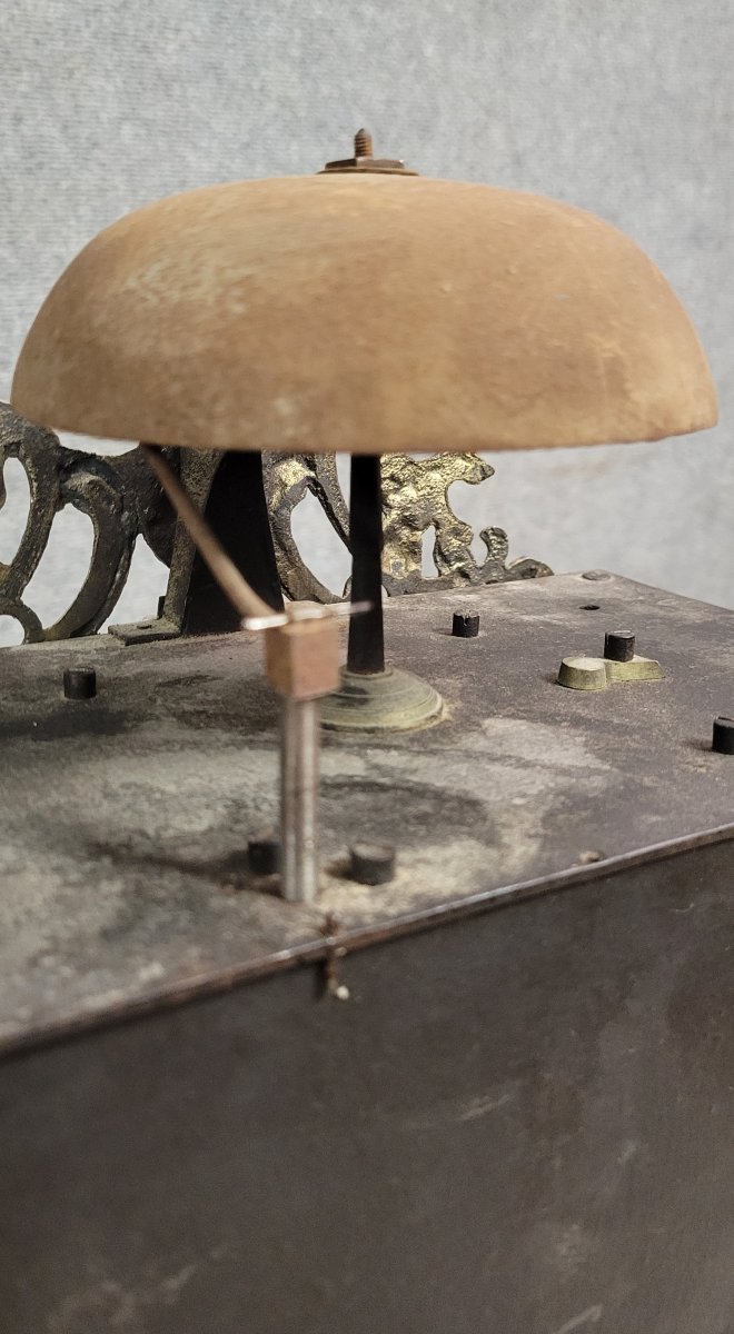 Mouvement d'horloge comtoise avec son balancier époque XVIIIeme  -photo-8