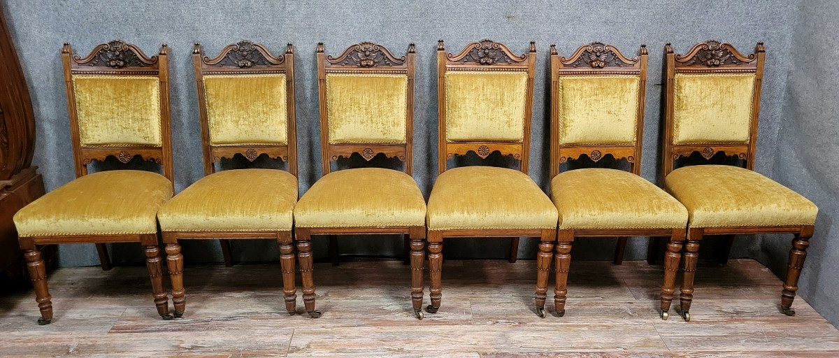 Set Of 6 Renaissance Style Mahogany Chairs From The 19th Century  