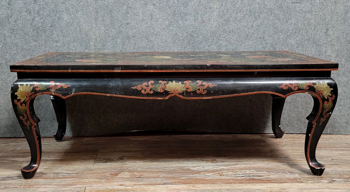 Asie XXeme : table de salon en laque noire a décors d'oiseaux branchés peints et incrustation -photo-1