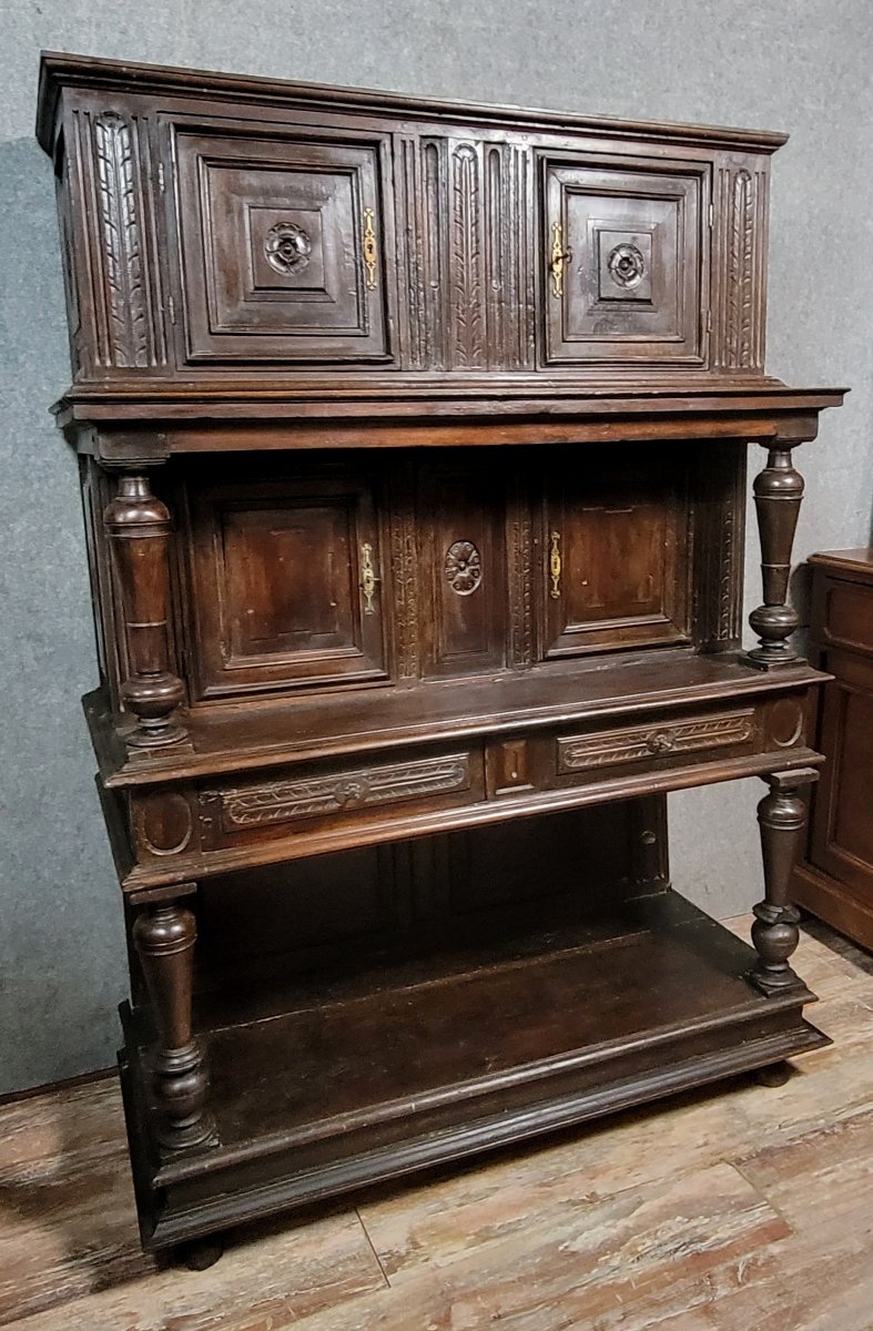 Cabinet Renaissance époque XVIIeme en bois massif sculpté -photo-1