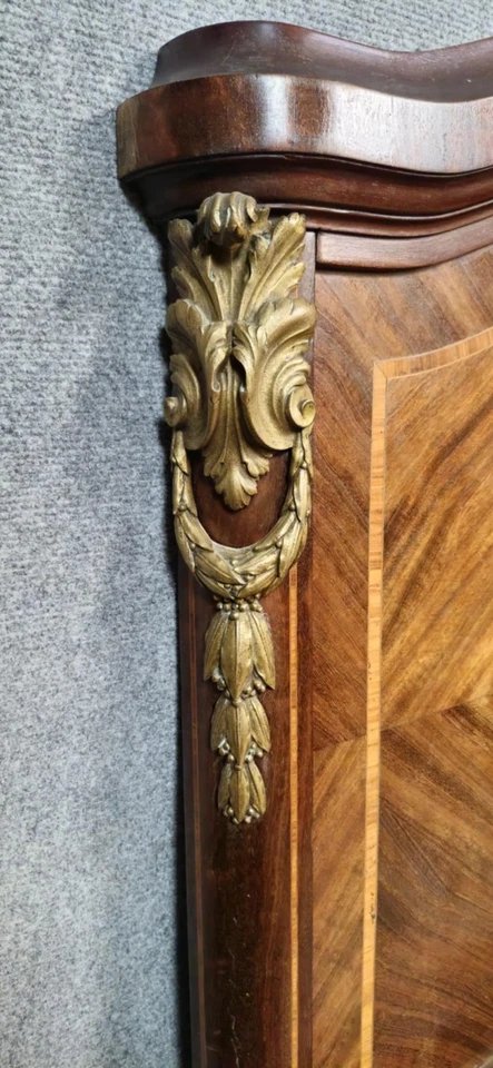 Louis XVI Style Centre Bed In Speckled Mahogany And Gilded Bronzes Circa 1880-photo-1