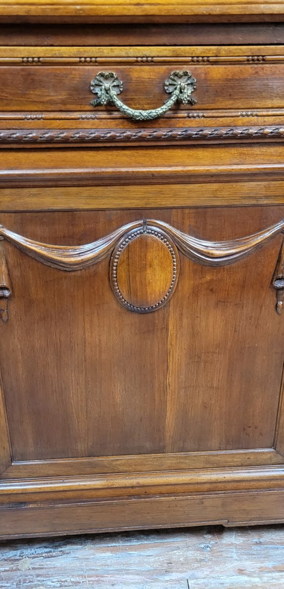 Buffet a deux corps style Louis XVI en noyer massif -photo-6