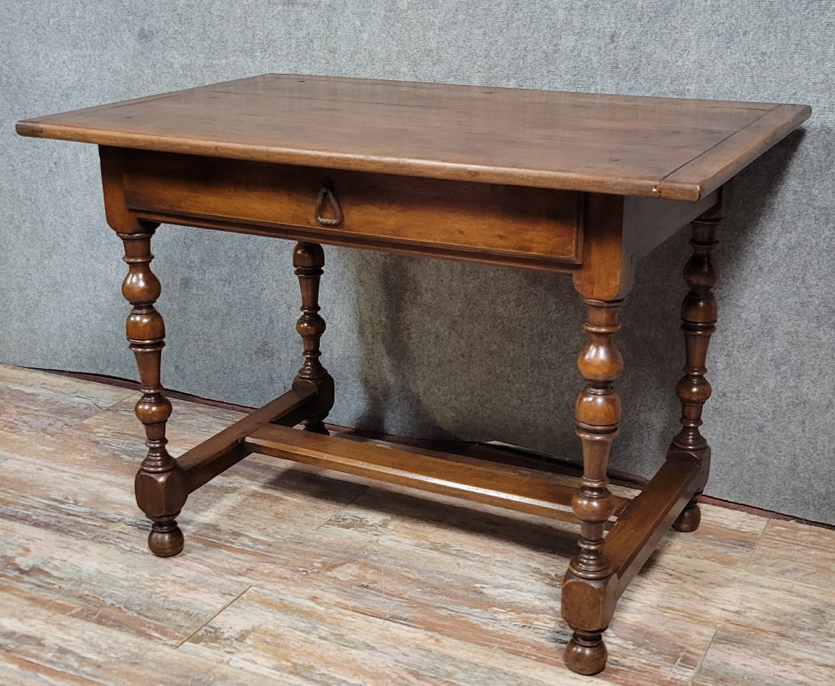 Table ou bureau de style Louis XIII en noyer massif -photo-1