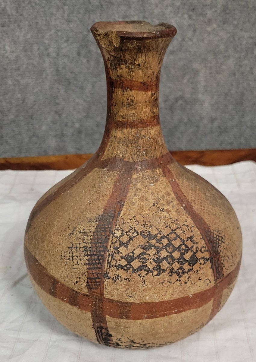 Ancienne poterie traditionnelle kabyle / Berbère en terre cuite, ornée de motifs-photo-4