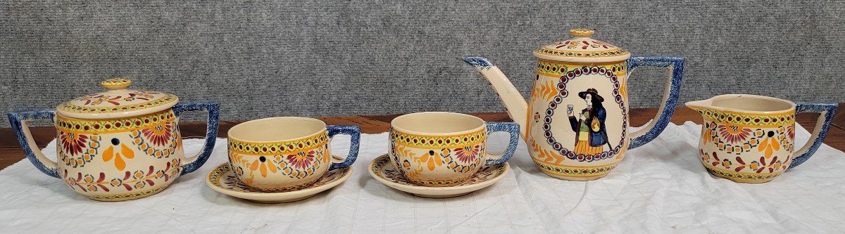 Service a café tete a tete Vintage Henriot Quimper vers 1970  