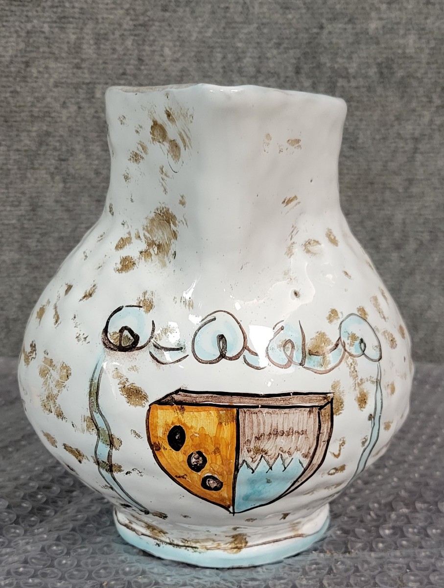 Sicile Pluchino Del Chiaro : vase Vintage en céramique a décors peints d'armoiries